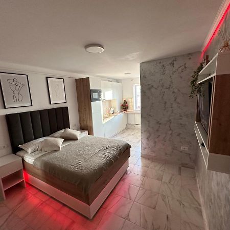 יאשי Exclusiv Room מראה חיצוני תמונה